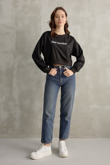 Kadın One Baskı Yarasa Kol Crop Sweatshirt