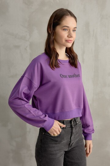 Kadın One Baskı Yarasa Kol Crop Sweatshirt